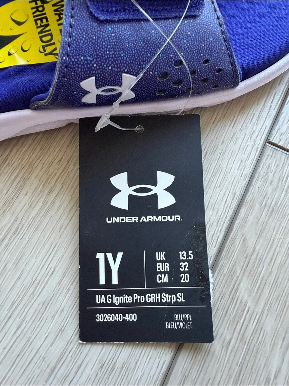 Under Armour Slides Ignite Pro NWT Girls 1Y Blue Water Friendly Beach Travel